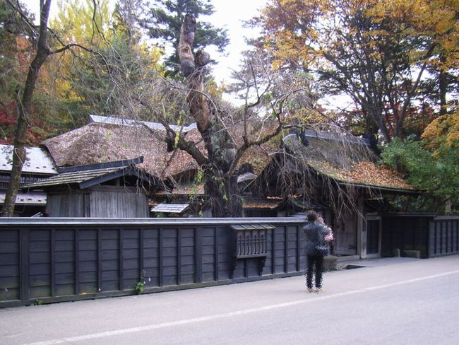 ���ƏZ��i�H�c���p�ق̕��Ɖ��~�j