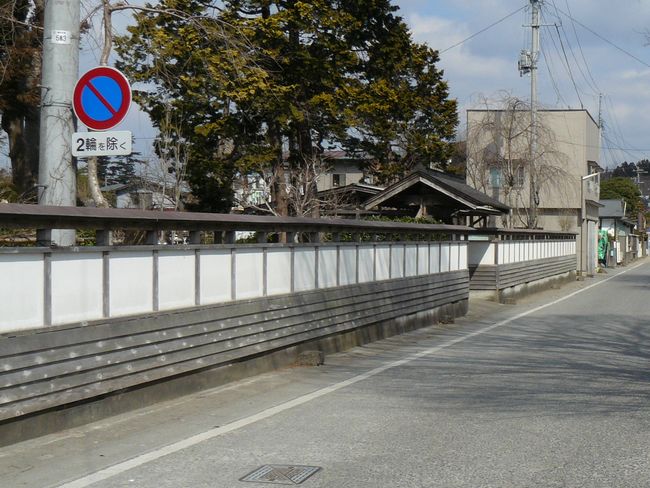 �񓡓@�i�{�錧�o�Ē��̕��Ɖ��~�j