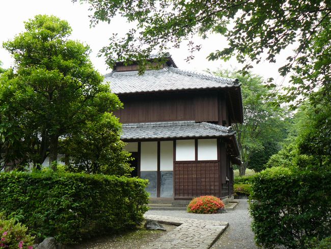 ���A���ƏZ��i�É����x�m�s�̕��Ɖ��~�j