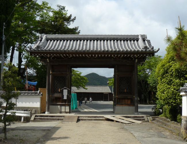 �t���_�Ёi���Ɍ��R�s�����j