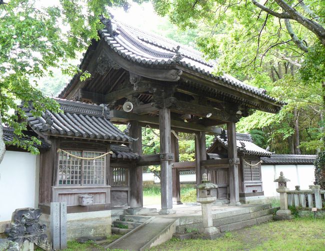 �Z�g�_�Ёi���Ɍ�����s���䒬�j