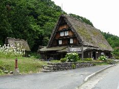 ���R�ƏZ��