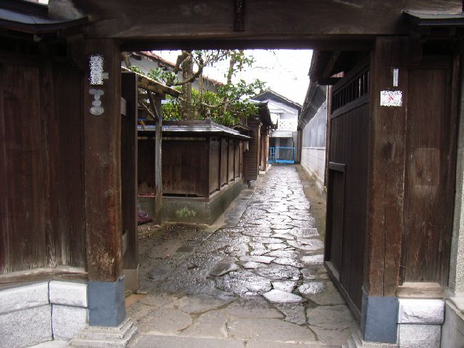 ���c���F������