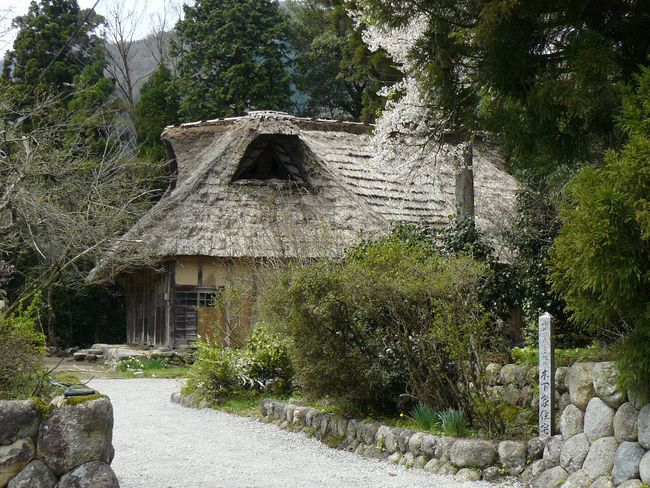 �؉��ƏZ��i���䌧���R�s�k�����j