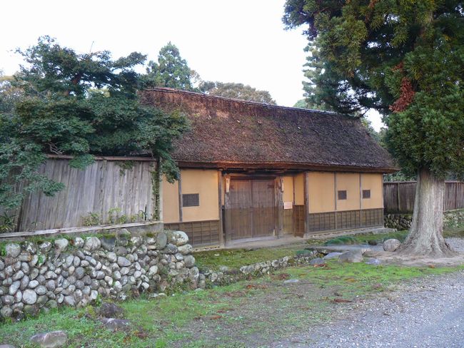 ���c�ƏZ��i�x�R���x�R�s���c�쒬�j