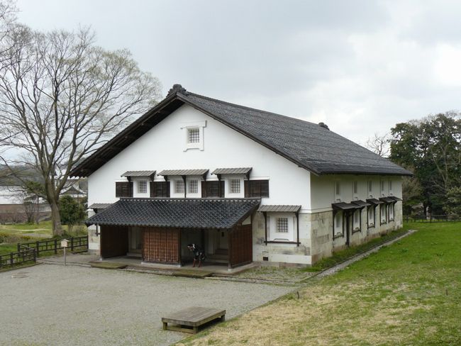 �����|�ߊۑq��